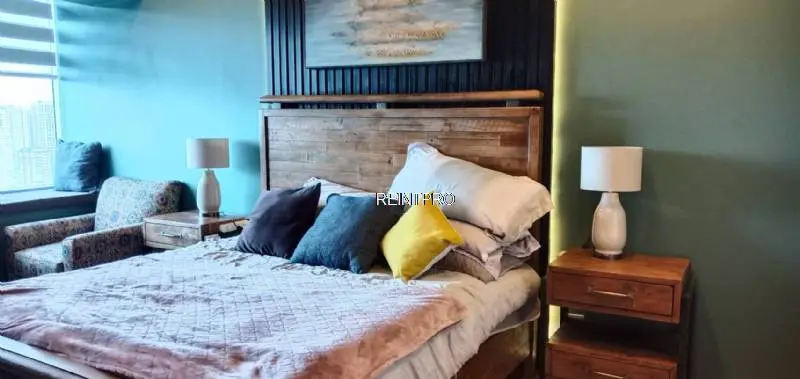 Flat For Rent by Agent Mandaluyong City   St Francis Shangri-La Place Mandaluyong  photo 1