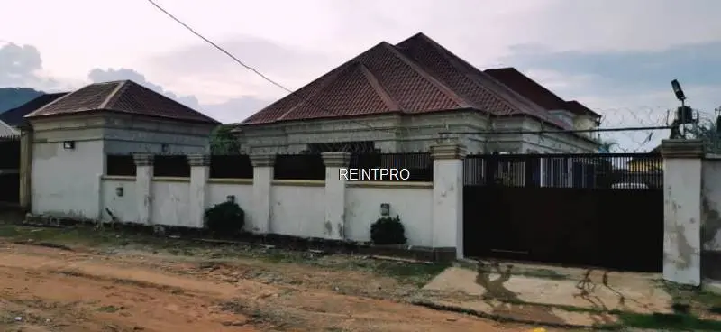 Residenza Vendesi per agente Bwari   Kubwa Abuja  photo 1
